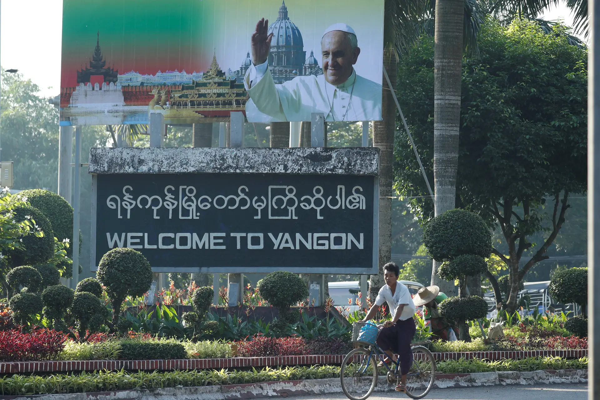 Myanmar impõe restrições à imprensa internacional durante visita do Papa