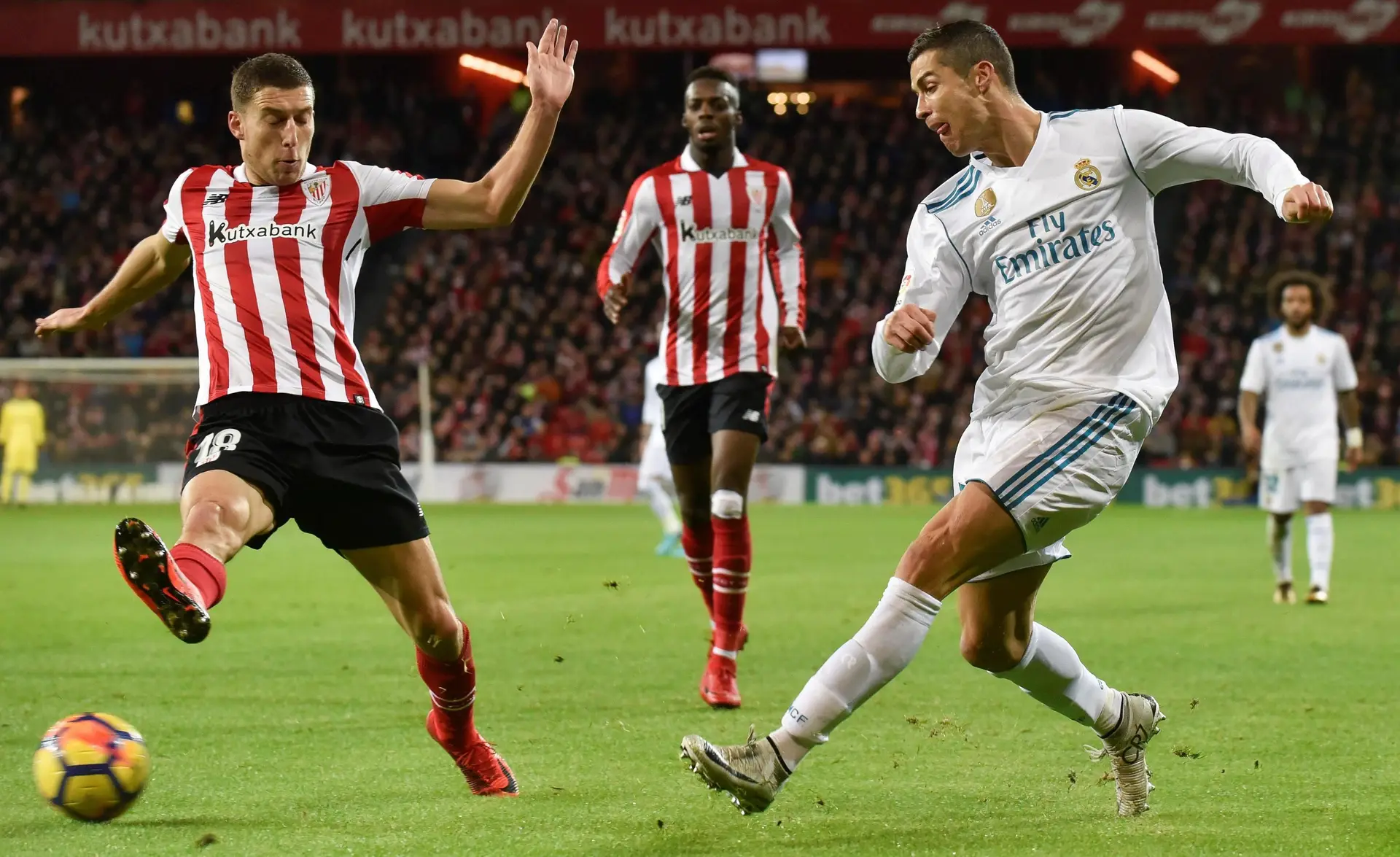 Real Madrid empata em Bilbau e desaproveita deslize do Barcelona