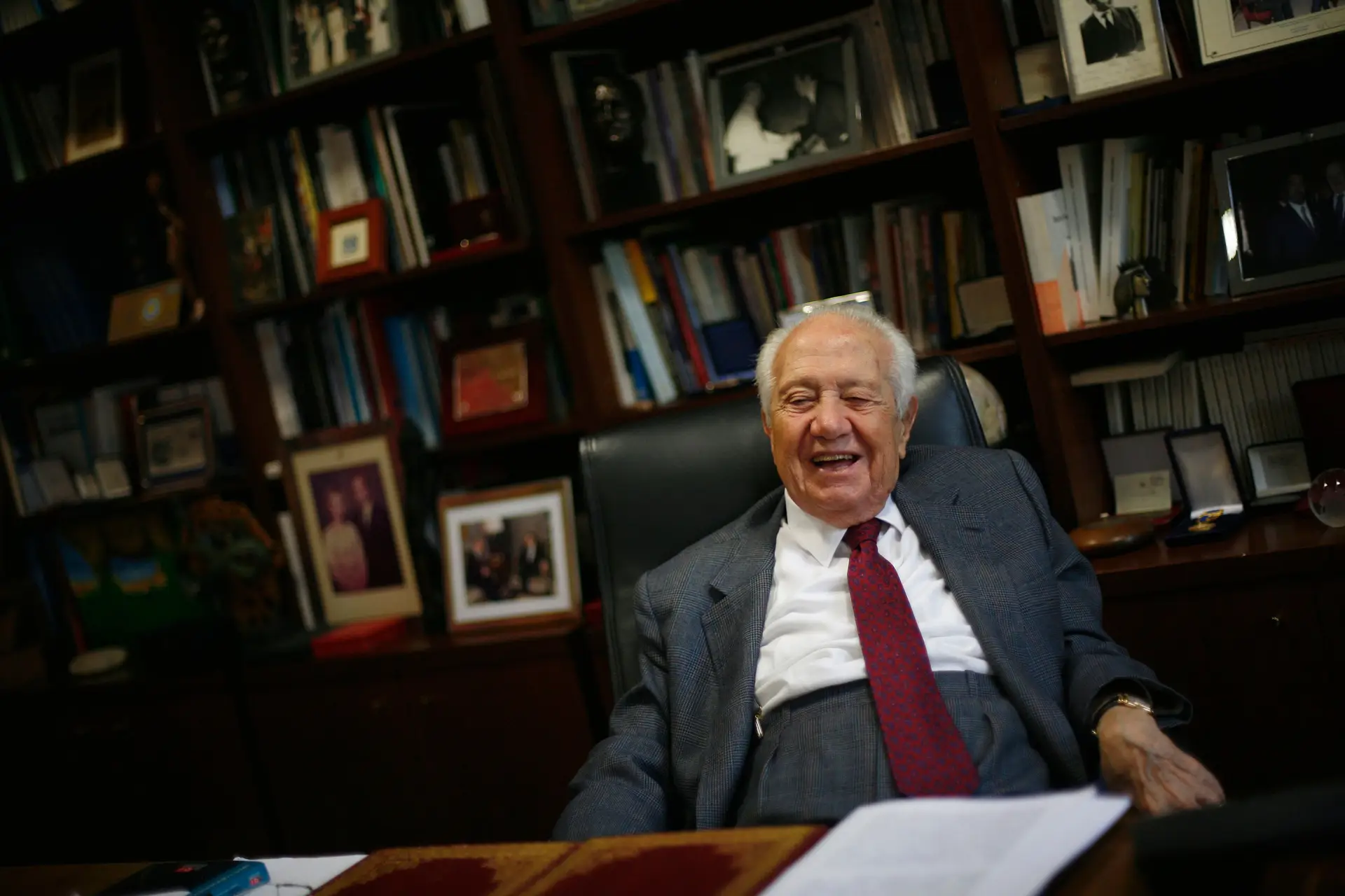 PS e PSD pedem concessão de honras de Panteão Nacional a Mário Soares