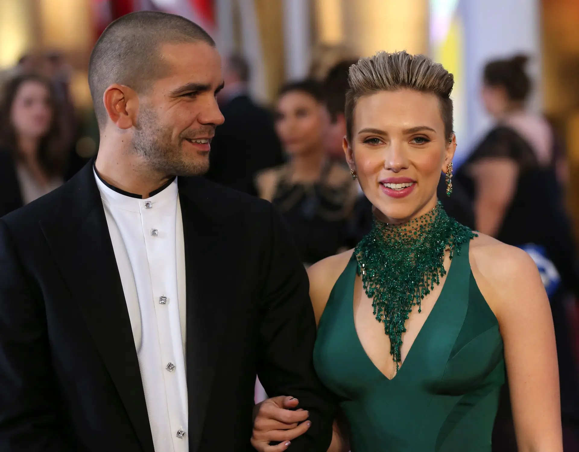 Scarlett Johansson deu entrada do pedido de divórcio do francês Romain Dauriac e da guarda da filha de três anos em março passado.
