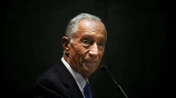 "Um dos bons contributos que o primeiro-ministro deve dar para um bom relacionamento institucional do Presidente da República é não comentar a atividade do Presidente da República." Marcelo Rebelo de Sousa, 30-10-2017