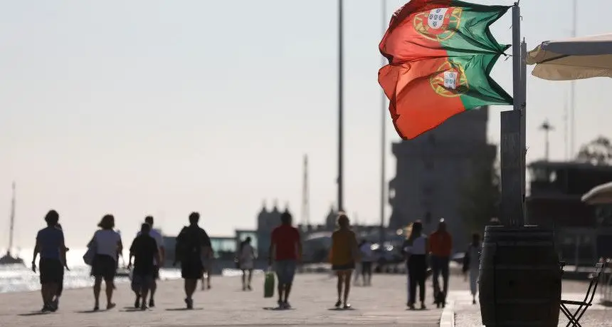 Fitch estima mais défice do que Governo em 2018 e em 2019