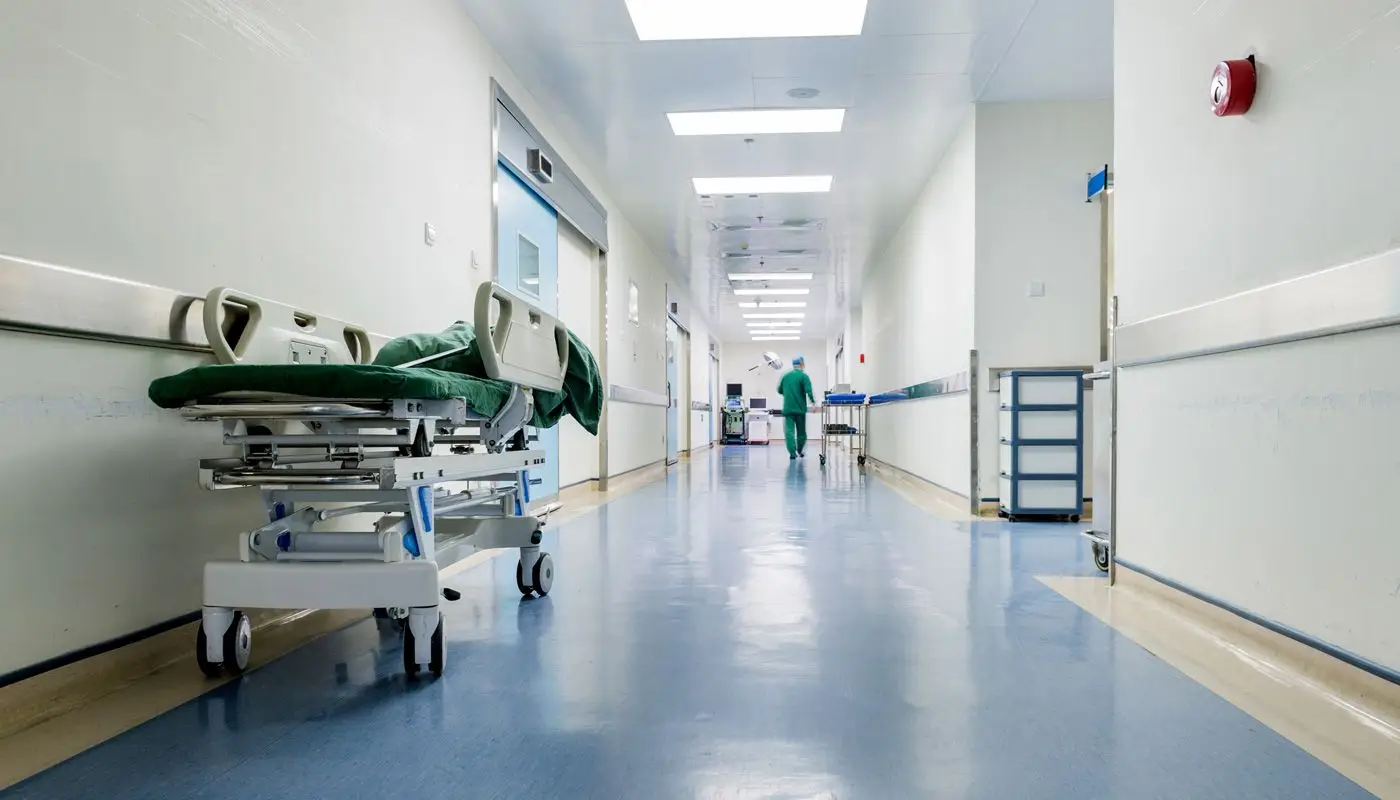 Hospitais do Oeste limitam visitas para prevenir contágio