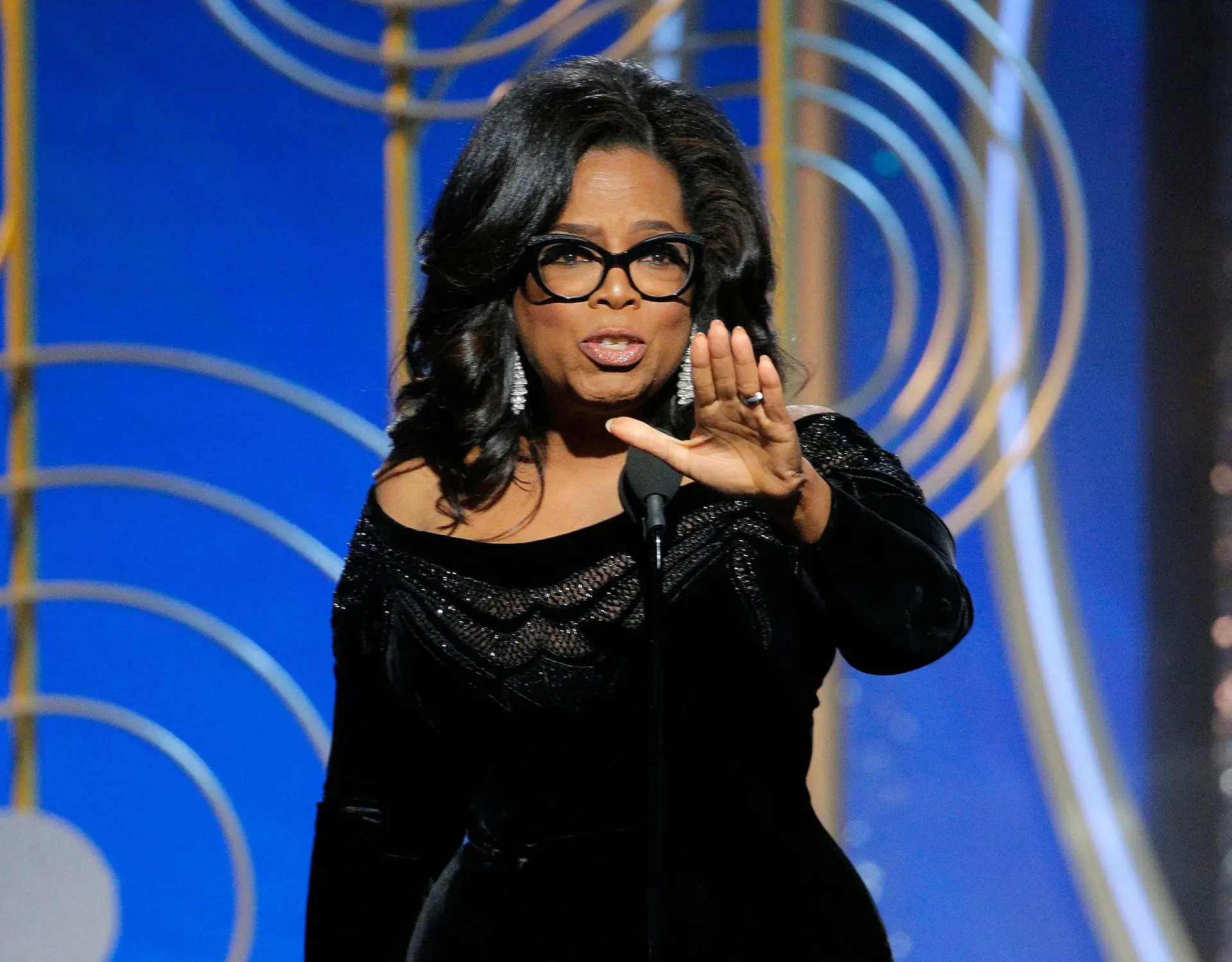 Oprah Winfrey pondera "seriamente" candidatura à Casa Branca