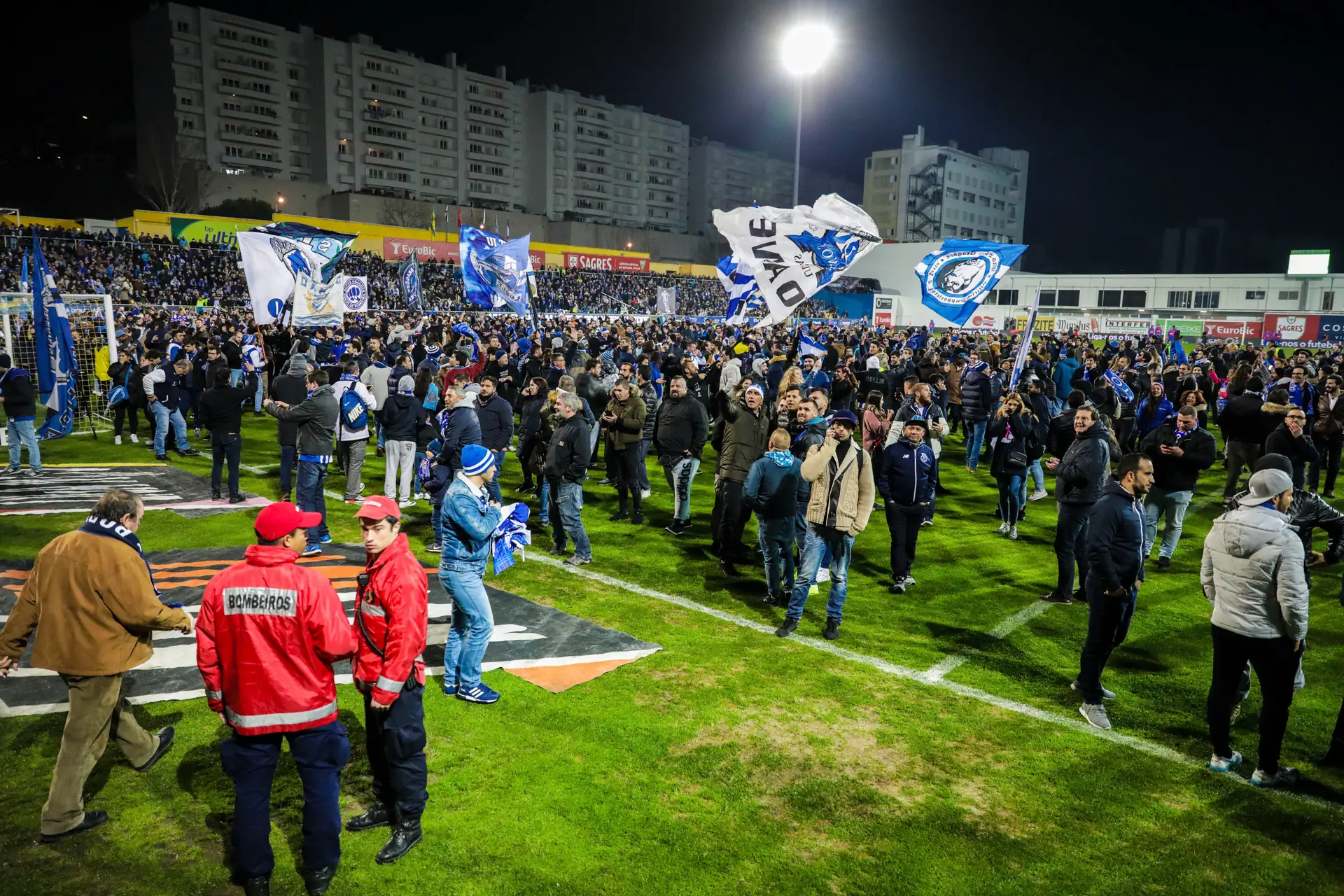 UEFA dá luz verde para 2.ª parte do Estoril Praia-FC Porto em 21 de fevereiro