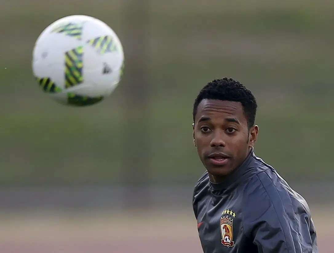 Justiça italiana confirma nove anos de prisão para jogador Robinho por violação