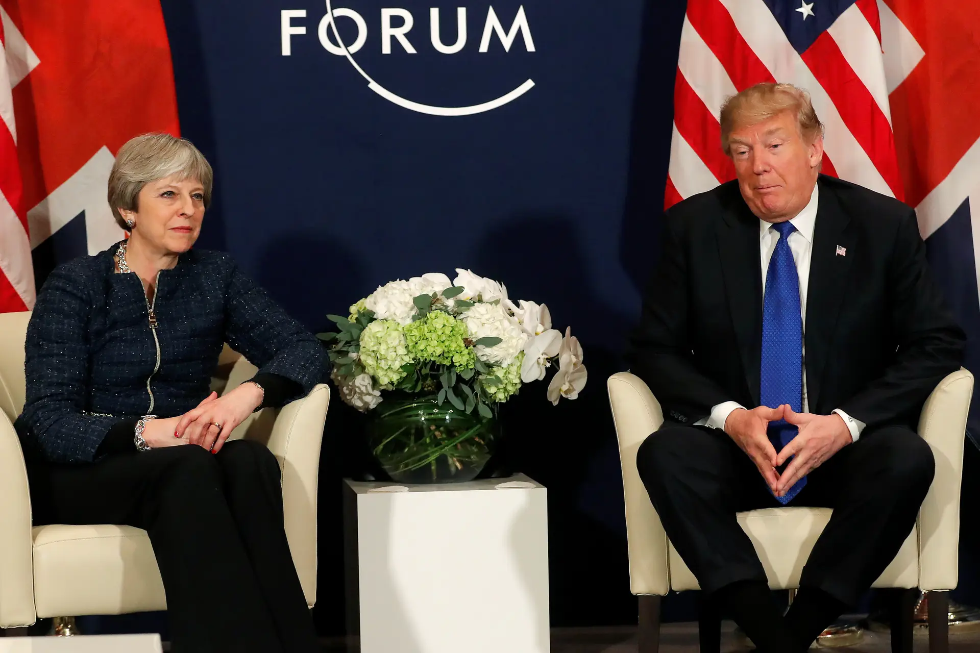 Trump desmente relações tensas com May