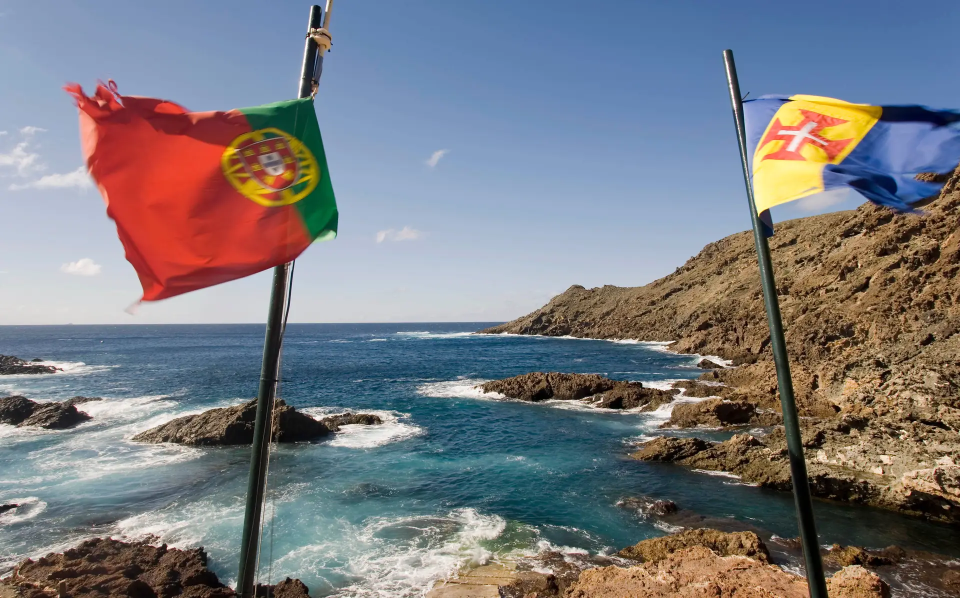 Madeira sob aviso laranja devido à agitação marítima e vento forte