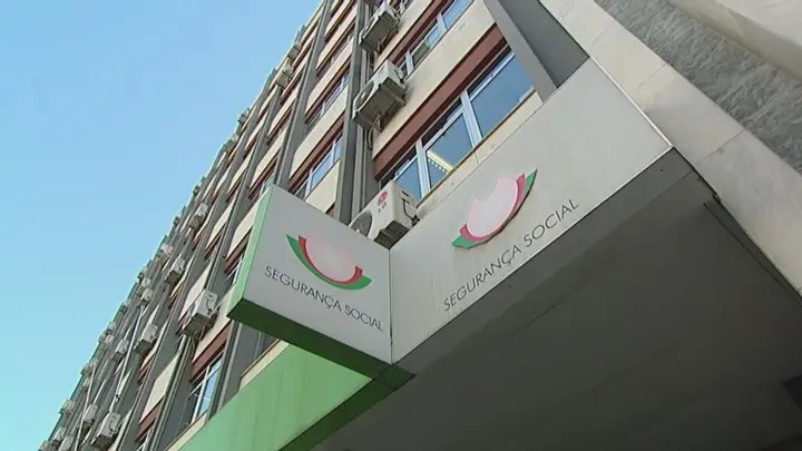 Governo vai alterar regime dos recibos verdes com atividade sazonal