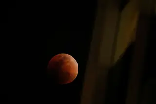 O que é a super Lua azul de sangue