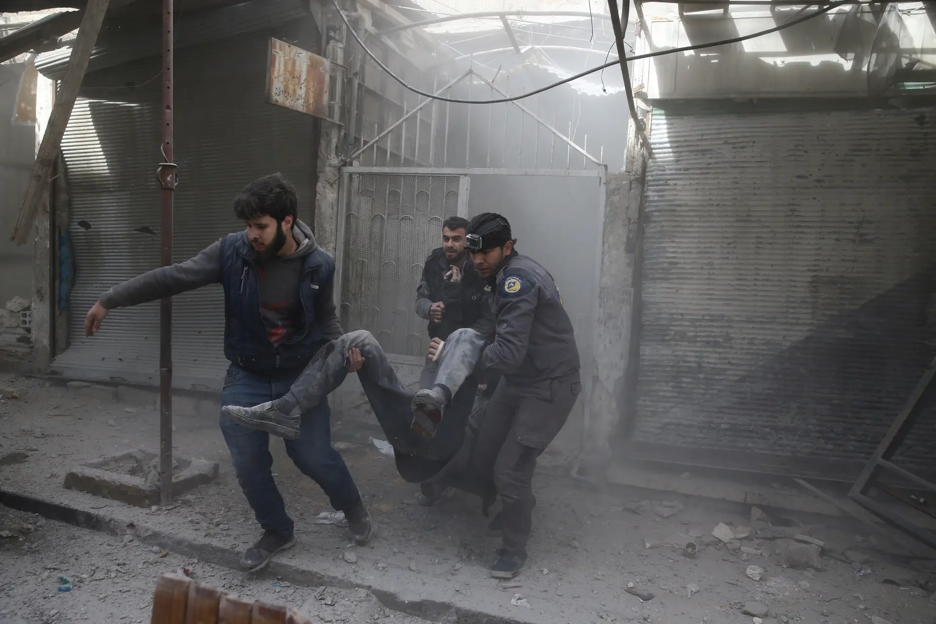 Pelo menos 26 pessoas morreram em bombardeamentos em Ghouta oriental