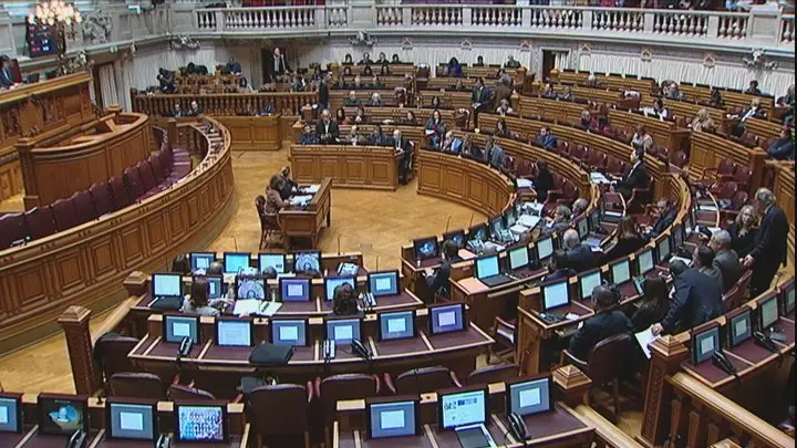 Parlamento vai ouvir antigos e atuais responsáveis da Proteção Civil