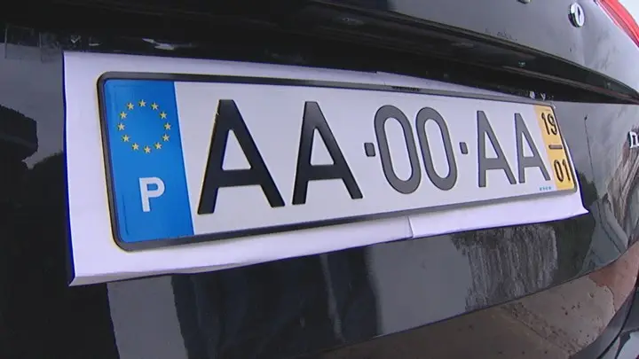 Nova série de matrículas de automóveis deve arrancar já em março