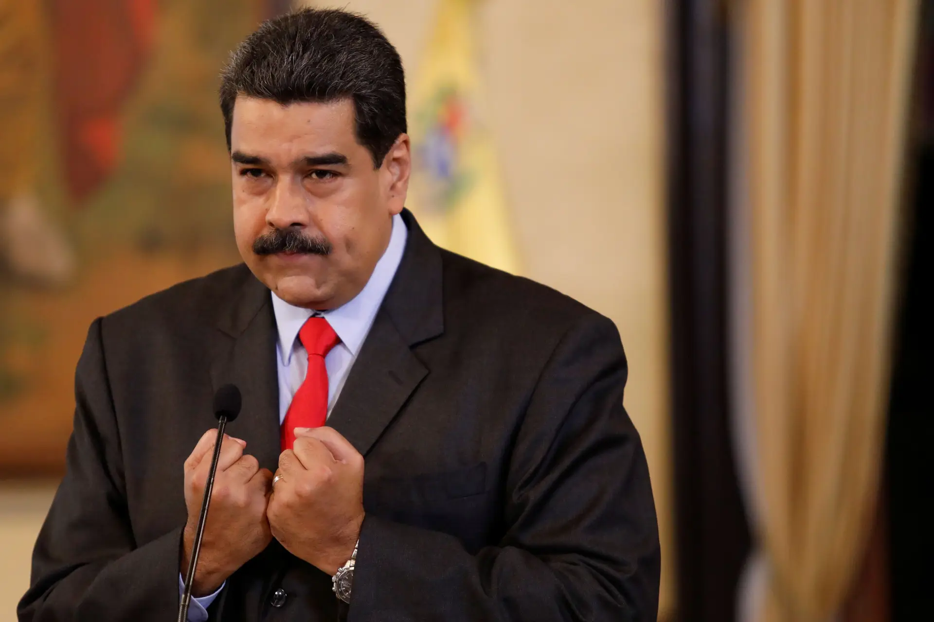 Nicolás Maduro formaliza candidatura presidencial