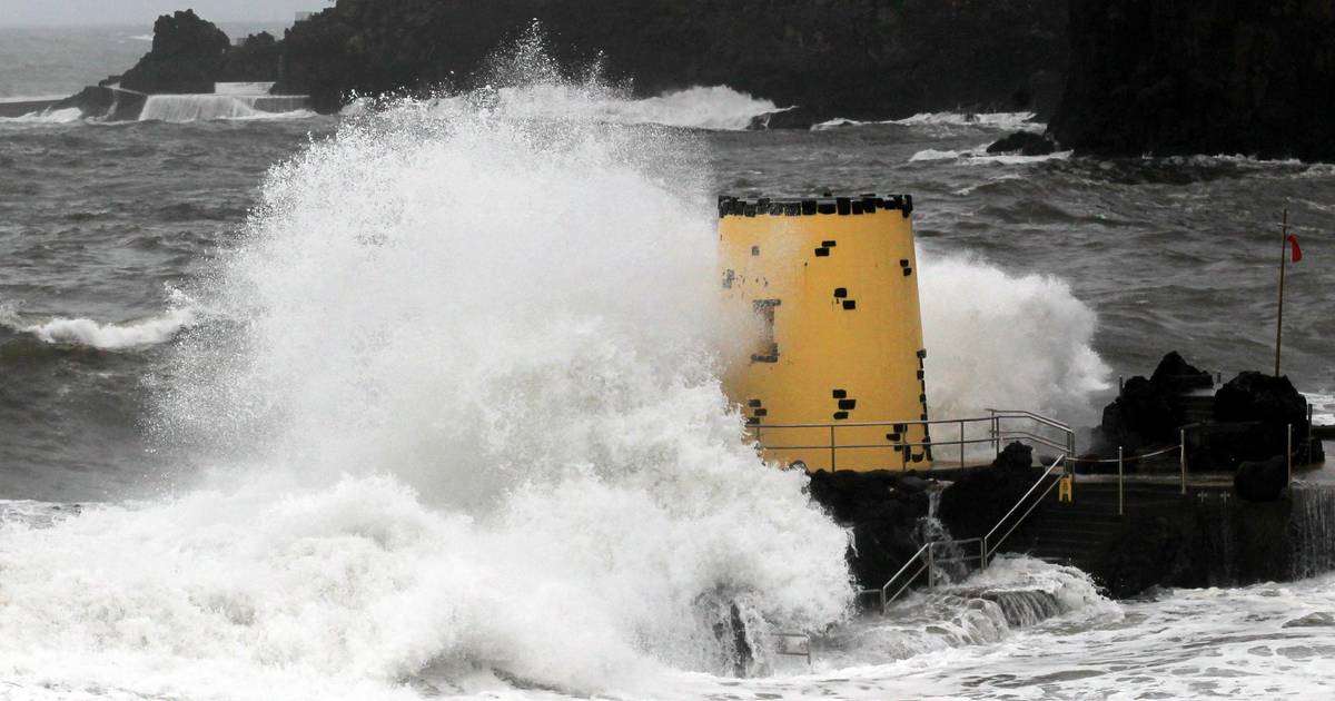 Mau tempo na Madeira com 26 ocorrências incluindo encerramento de via expresso
