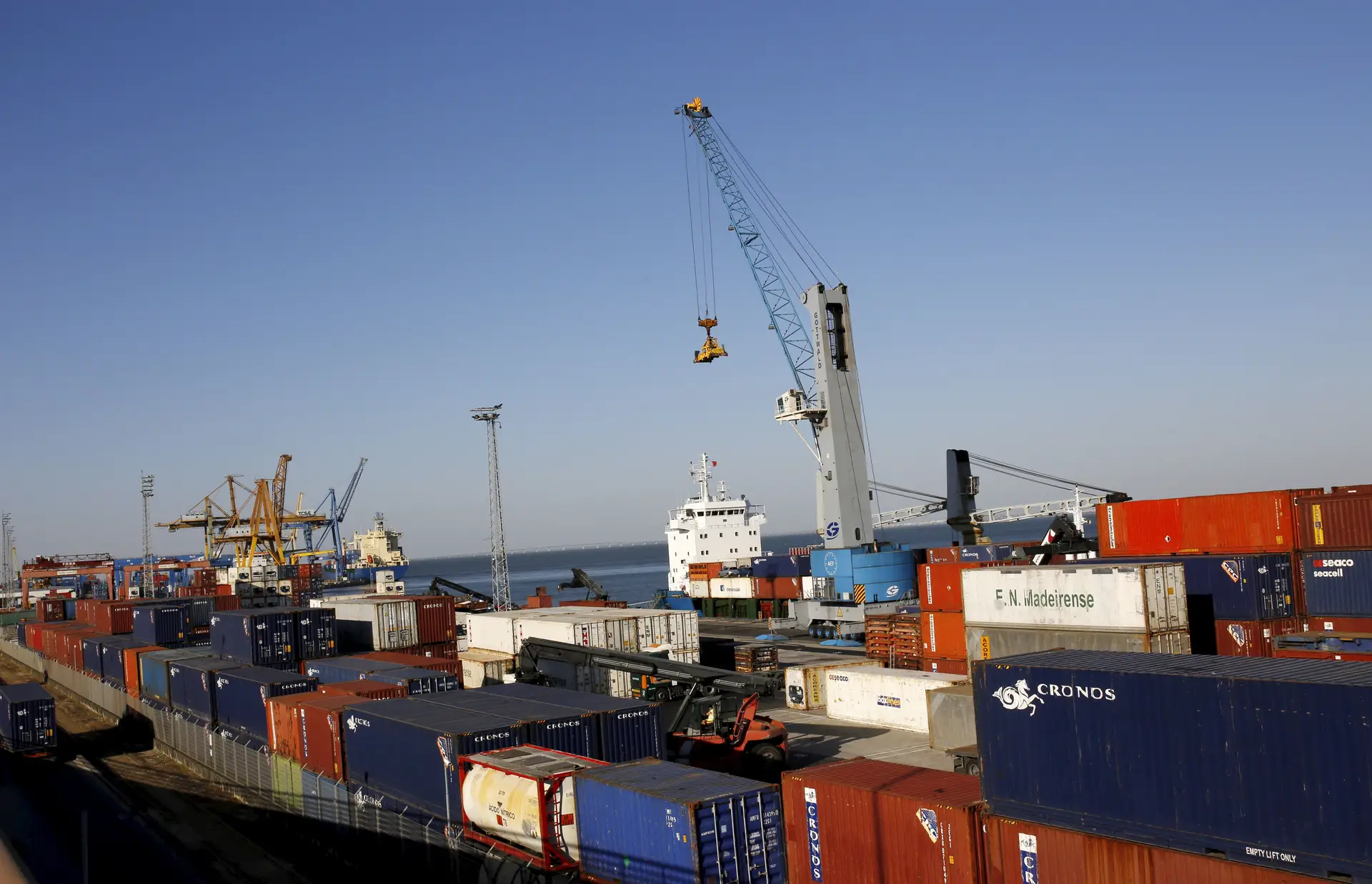 Porto de Lisboa investiga "trágica morte" de piloto da barra
