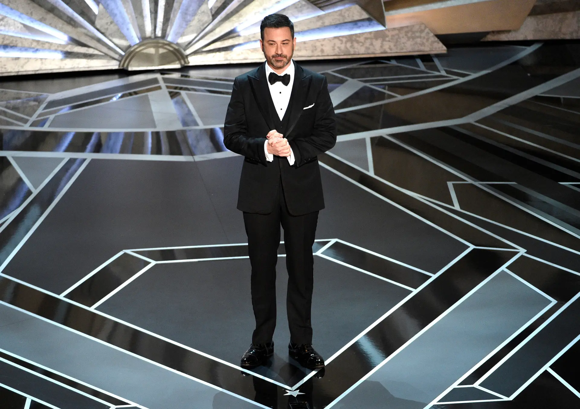 Jimmy Kimmel diz que Hollywood deve ser um exemplo no combate ao assédio