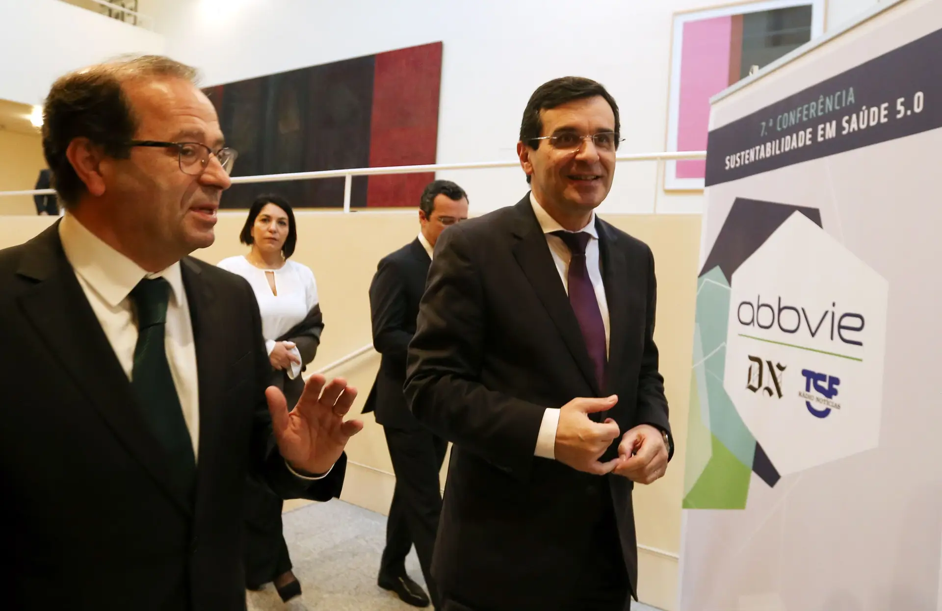 O ministro da Saúde, Adalberto Campos Fernandes na abertura da 7.ª edição da conferência AbbVie, em Lisboa, a 06 de março de 2018.
