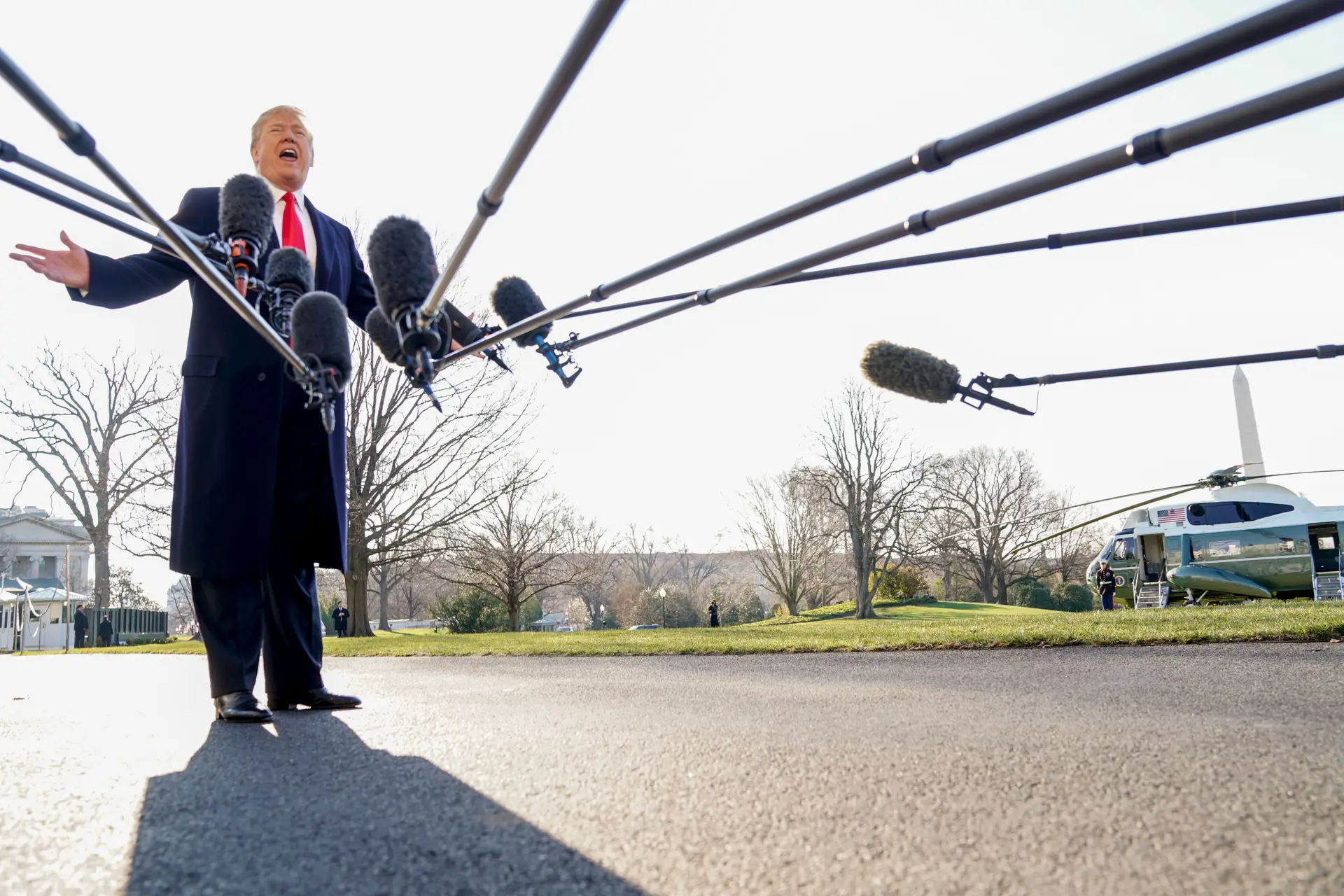 Trump justifica demissão de Tillerson com desacordos no dossiê nuclear do Irão