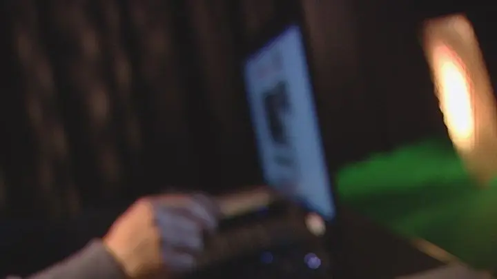 Uso prolongado da internet durante confinamento deixou crianças mais expostas a crimes sexuais