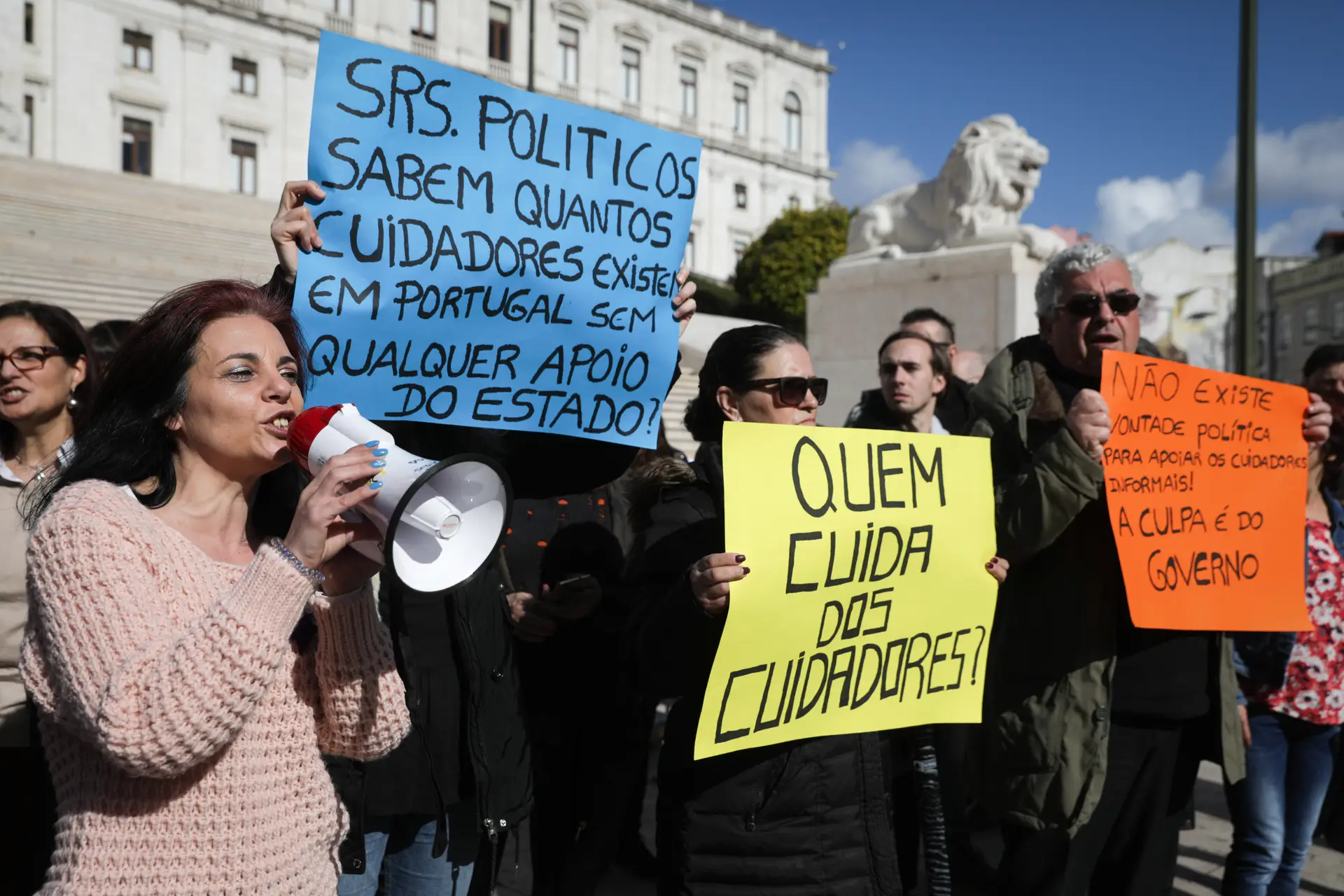 BE desafia partidos a aprovarem Estatuto do Cuidador Informal até ao verão