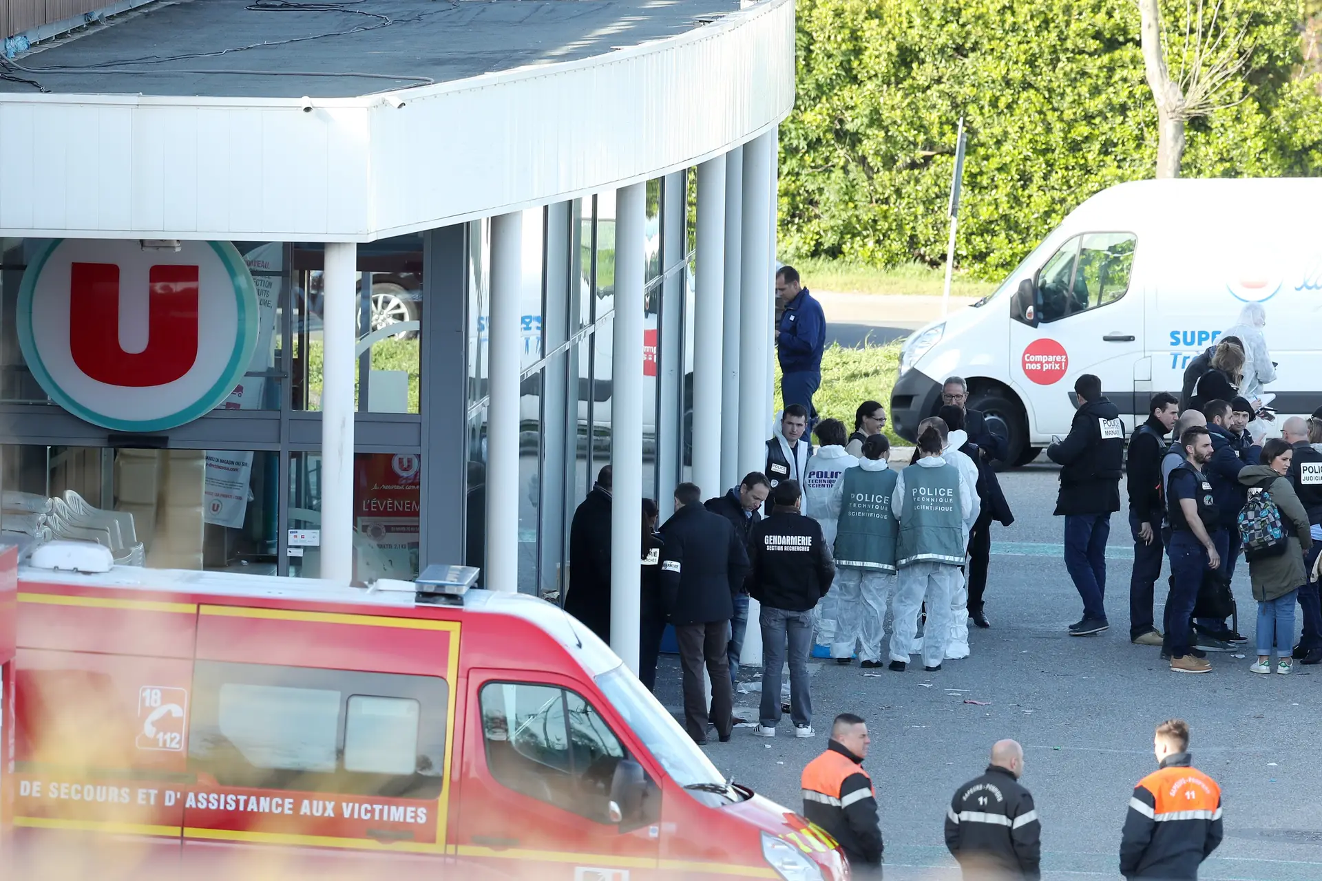 O ato heróico de um polícia no ataque em França