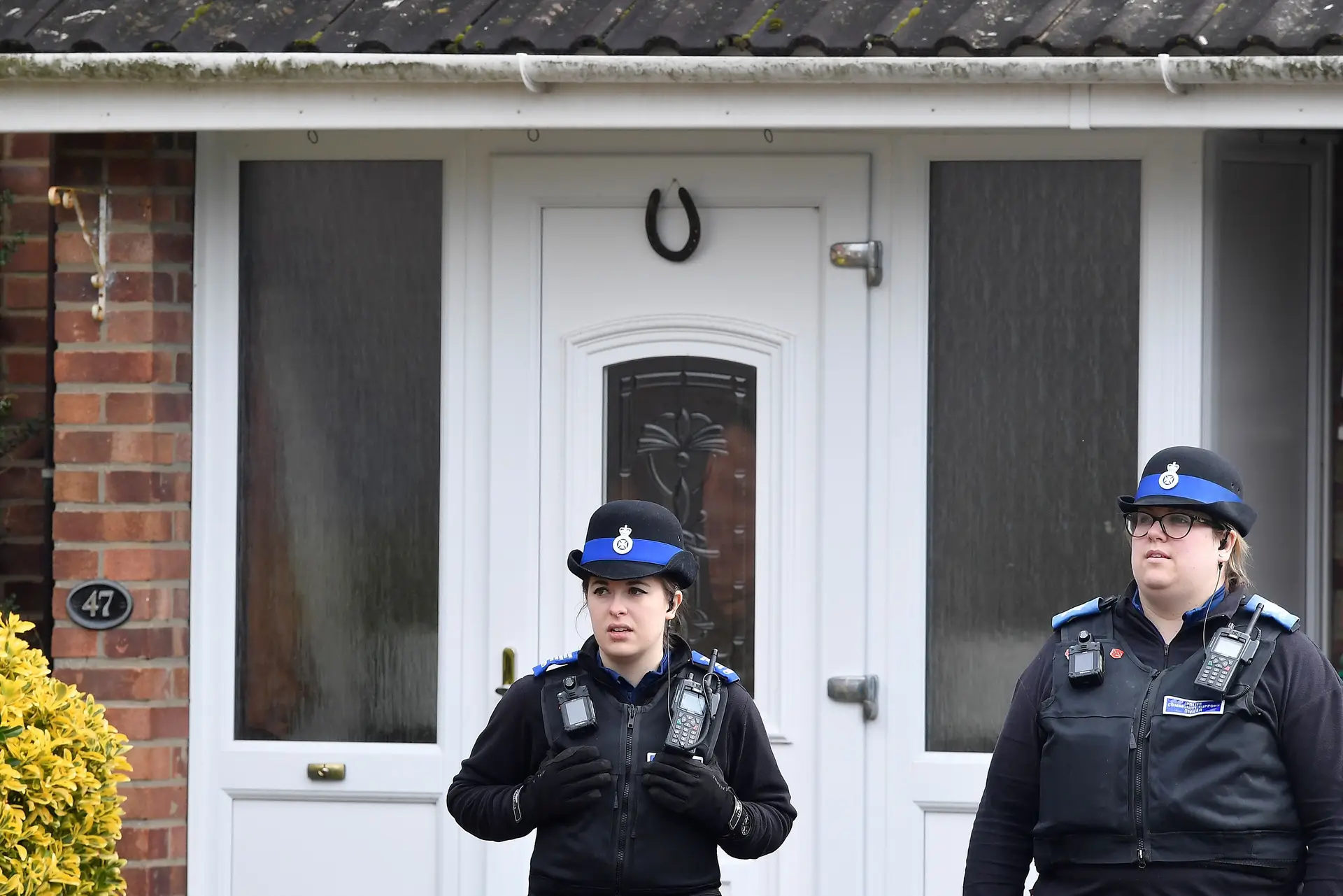 Primeira exposição a gás neurotóxico foi à porta de casa do ex-espião russo, diz polícia britânica