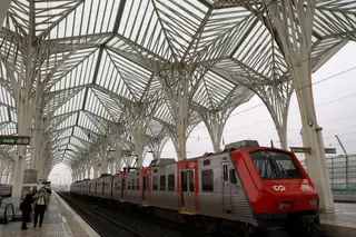 Governo aprova compra de 22 comboios pela CP