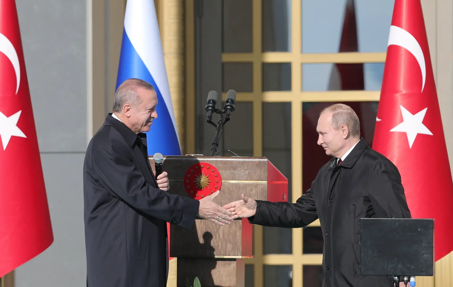Putin na Turquia para intensificar relações bilaterais e falar sobre a Síria