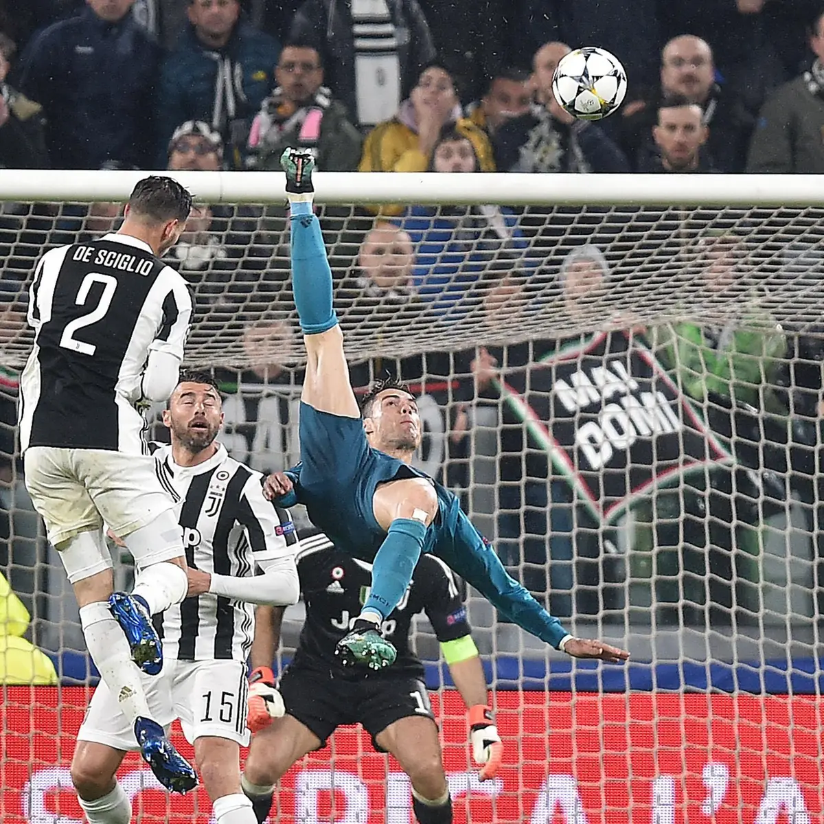 Cristiano RONALDO e o GOLO de BICICLETA à Juventus!! 