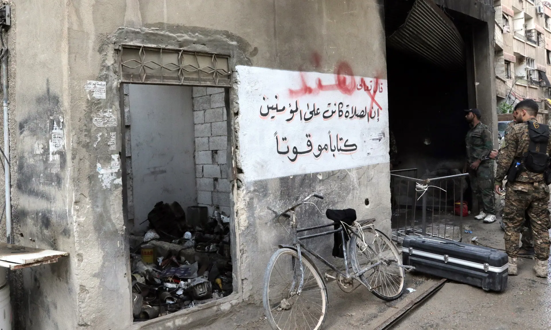 Bruxelas diz que há "indícios de novo ataque químico do regime" em Douma