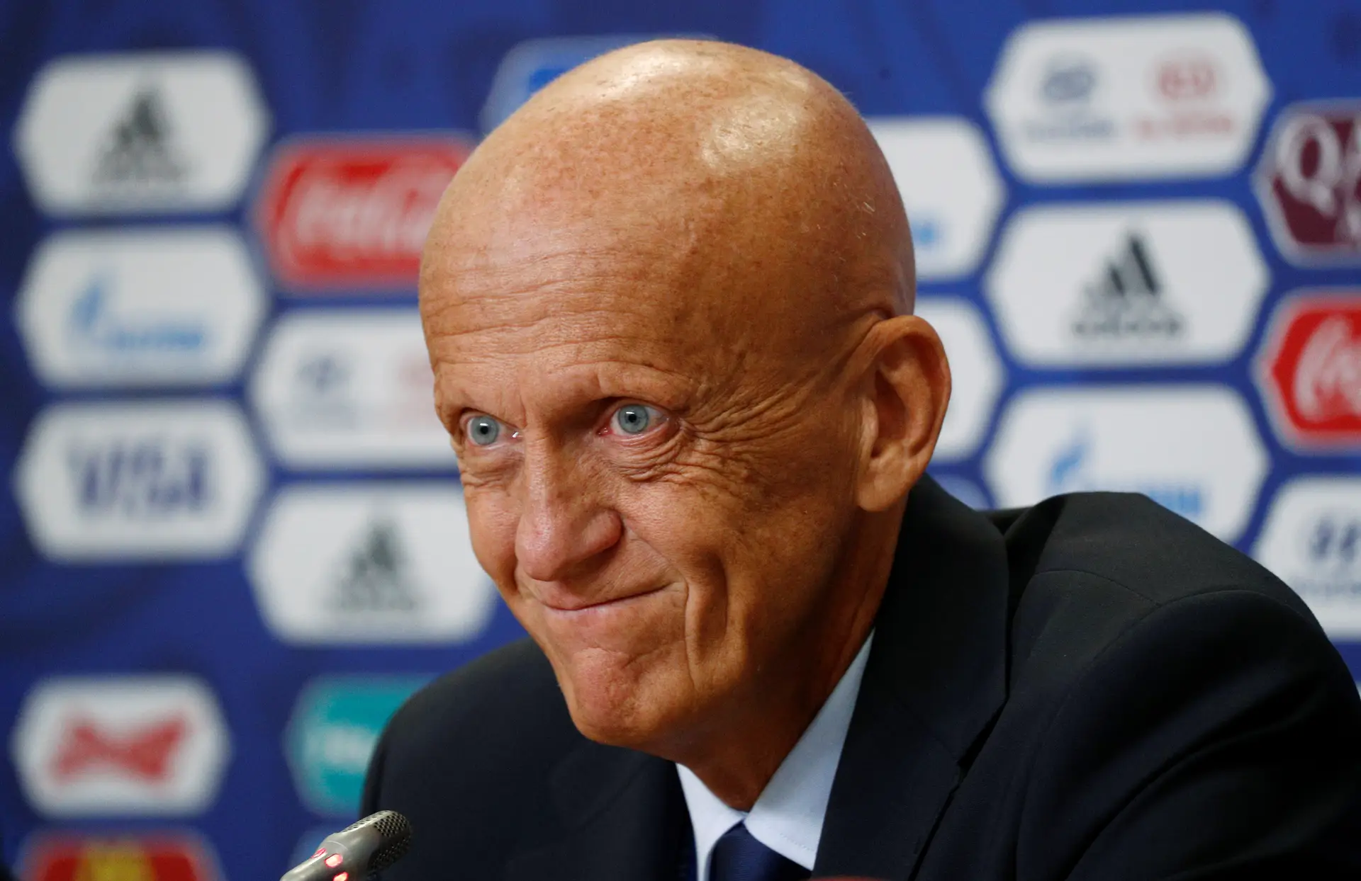 O antigo árbitro internacional é o atual chefe da arbitragem da UEFA (Arquivo)