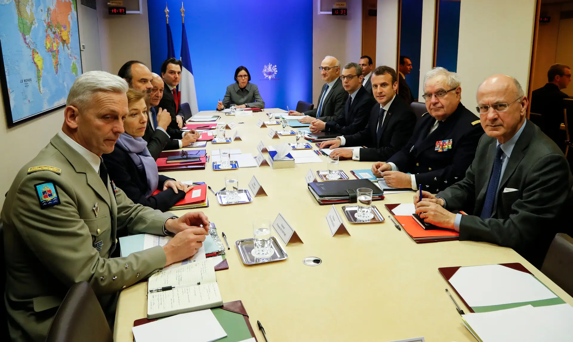 Macron diz que Conselho Segurança deve retomar iniciativa relativa às armas químicas