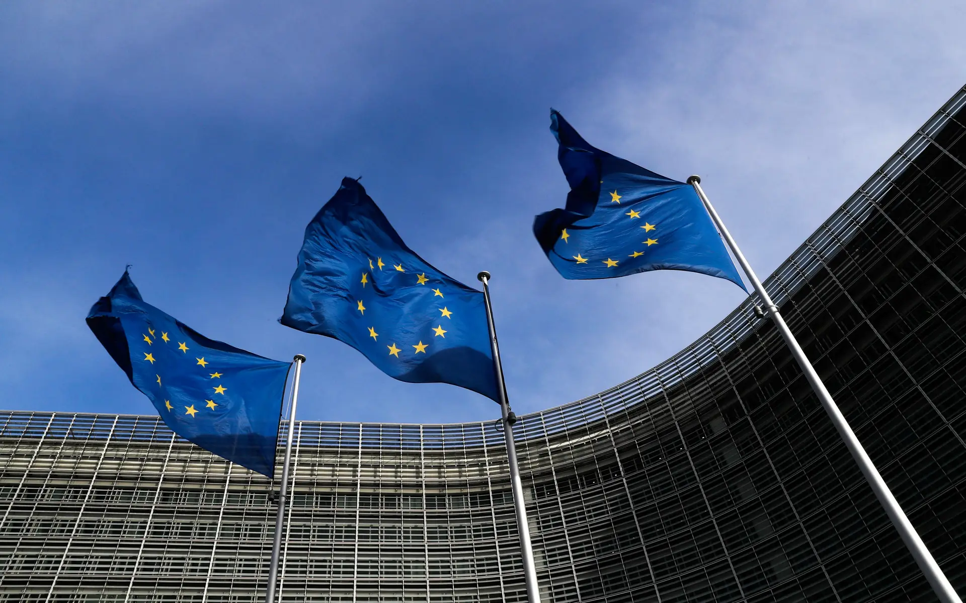 Bruxelas propõe restrições no acesso aos fundos da UE em caso de violação do Estado de direito