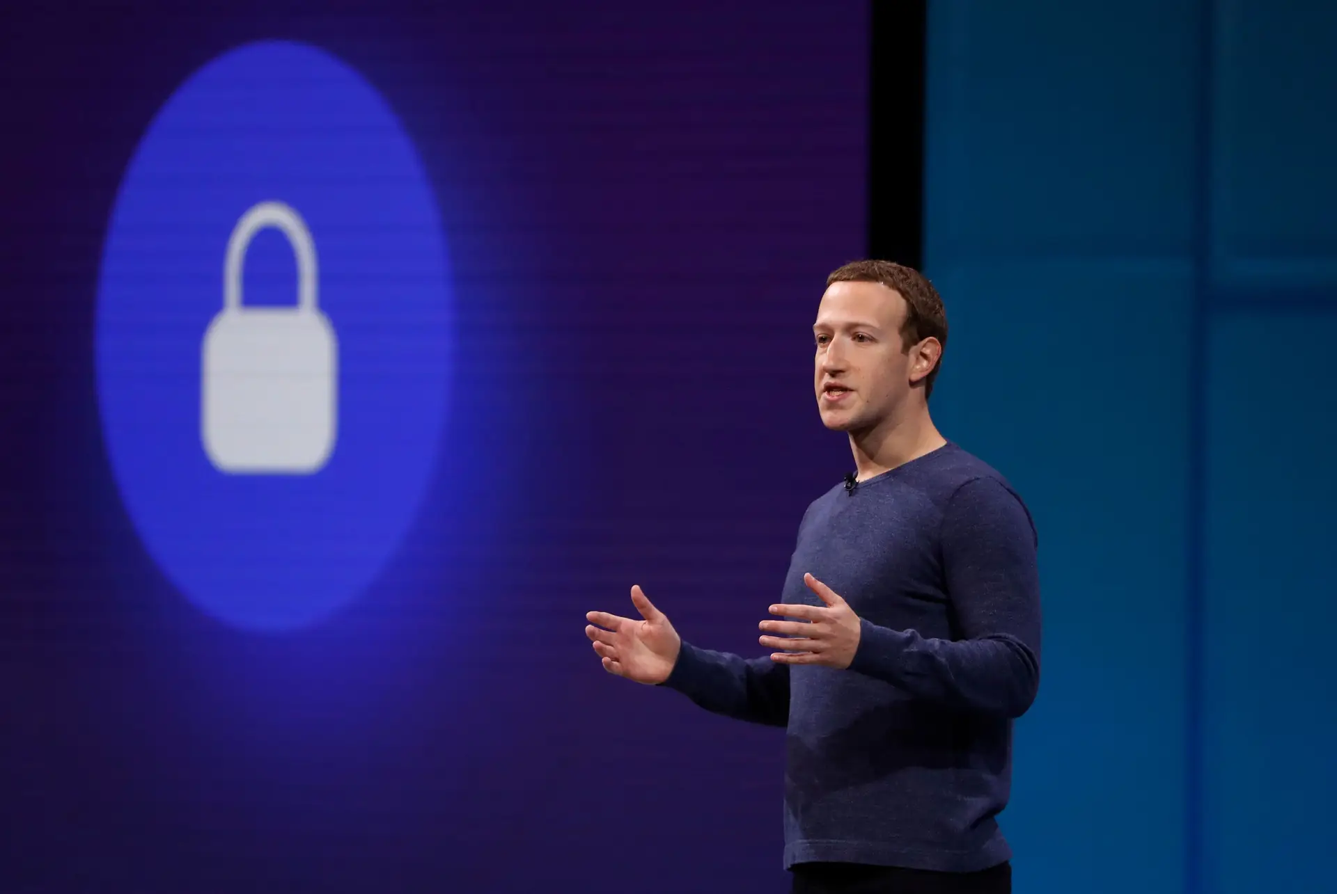 Presidente do PE quer que Zuckerberg diga que medidas tomará para defender cidadãos