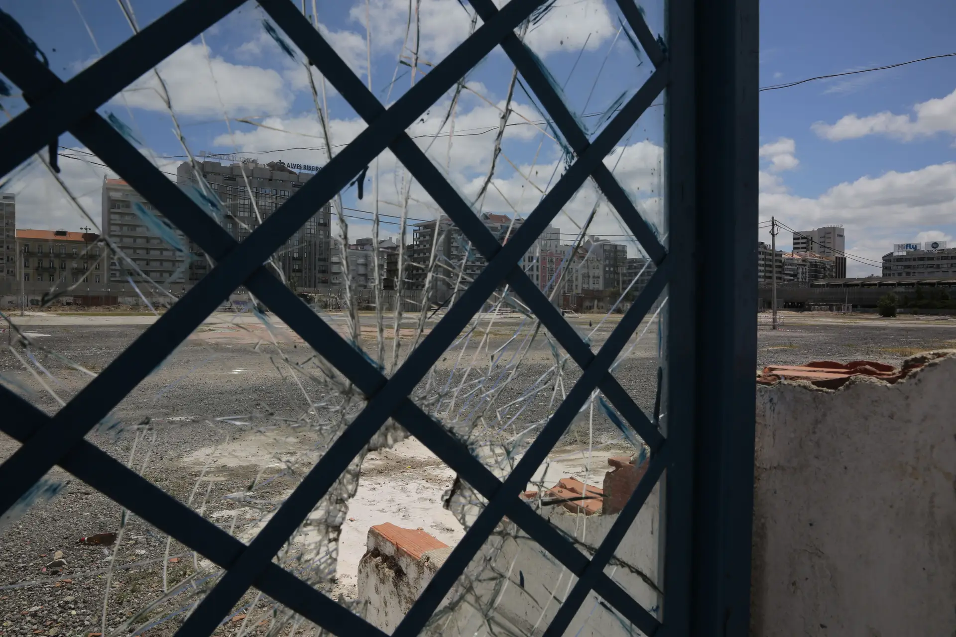 700 casas de renda acessível nos terrenos da antiga Feira Popular em discussão pública em junho