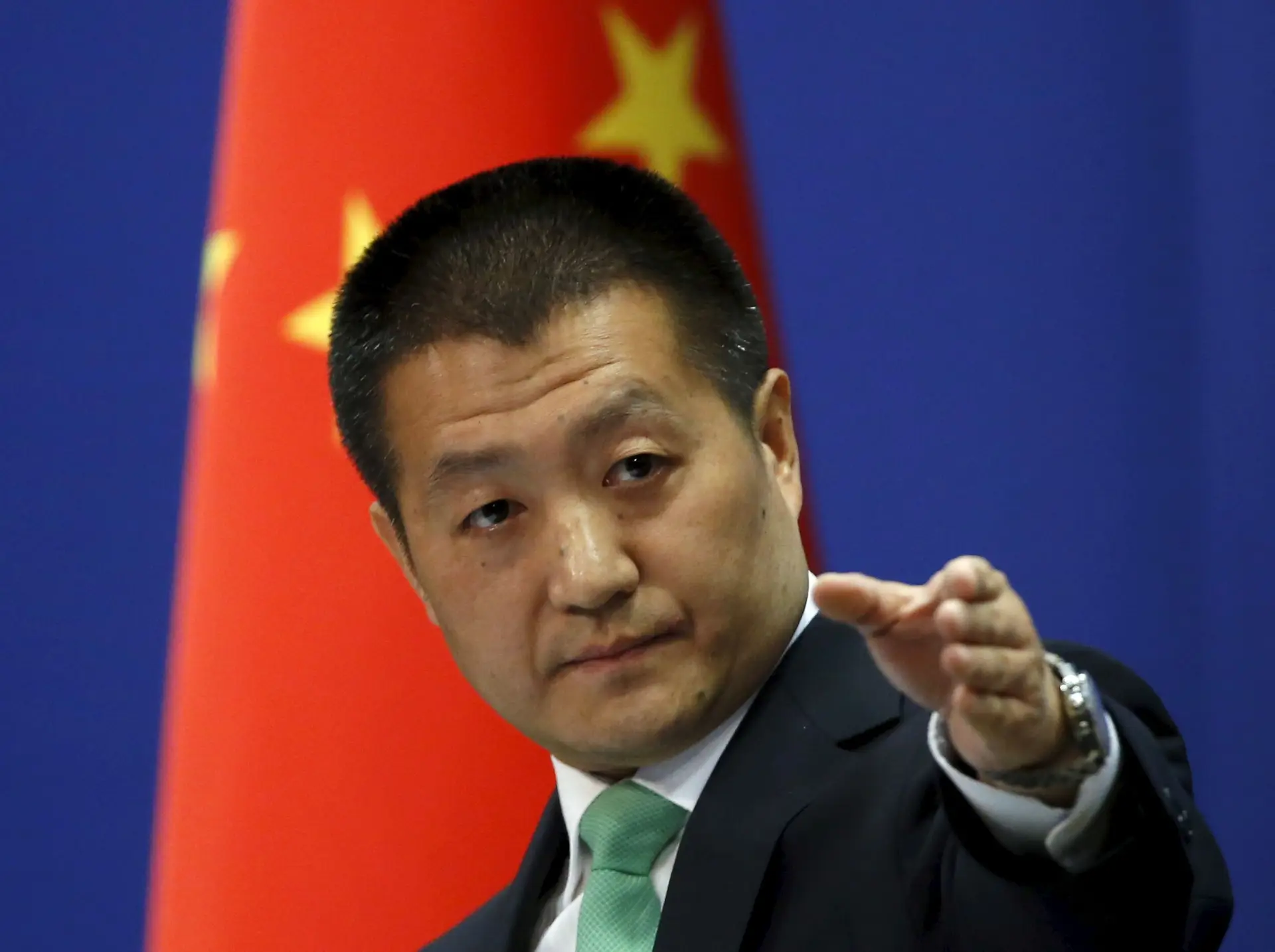 Pequim critica entrada de navios dos Estados Unidos no mar do Sul da China