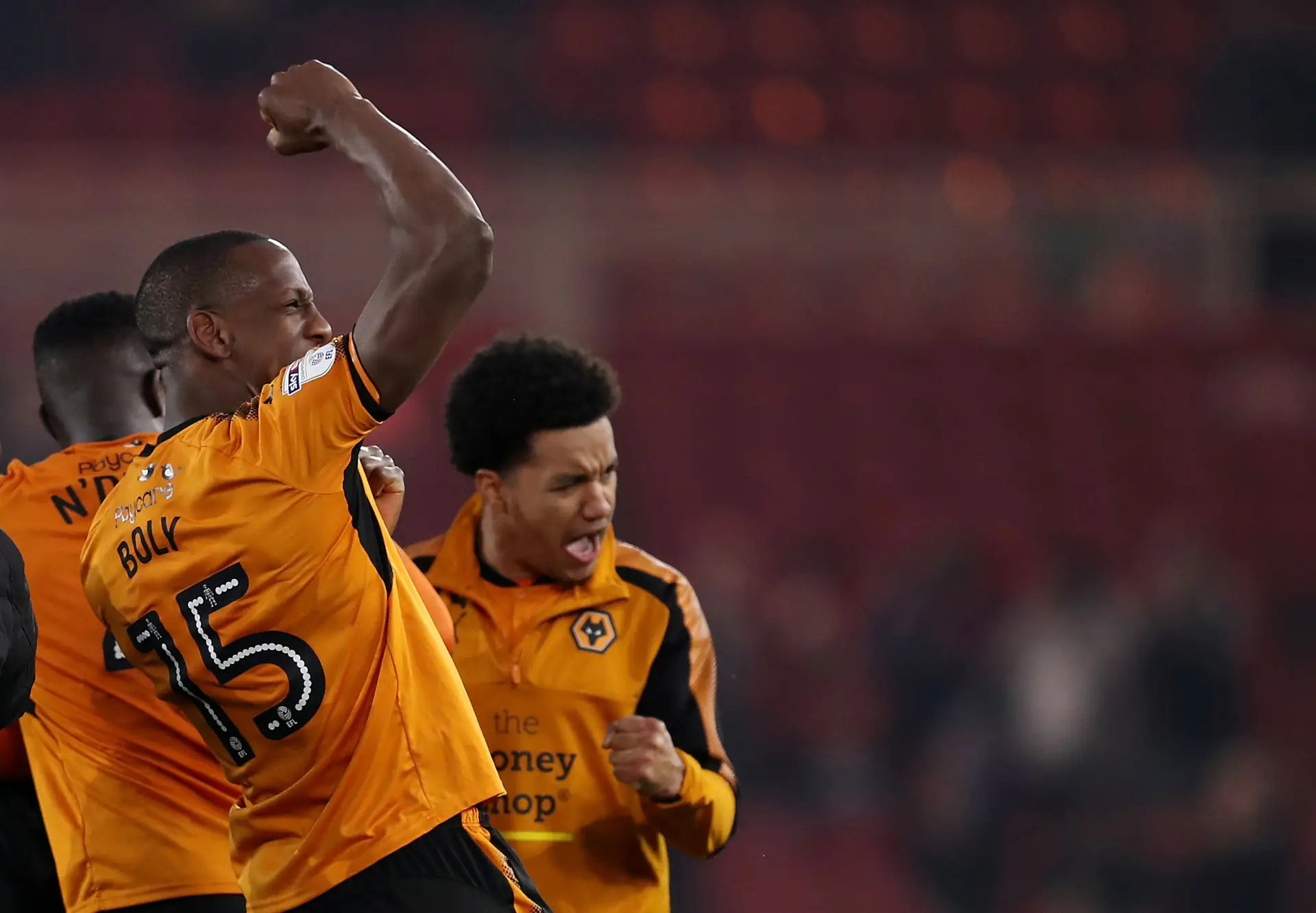 Wolverhampton aciona cláusula e compra Boly ao FC Porto