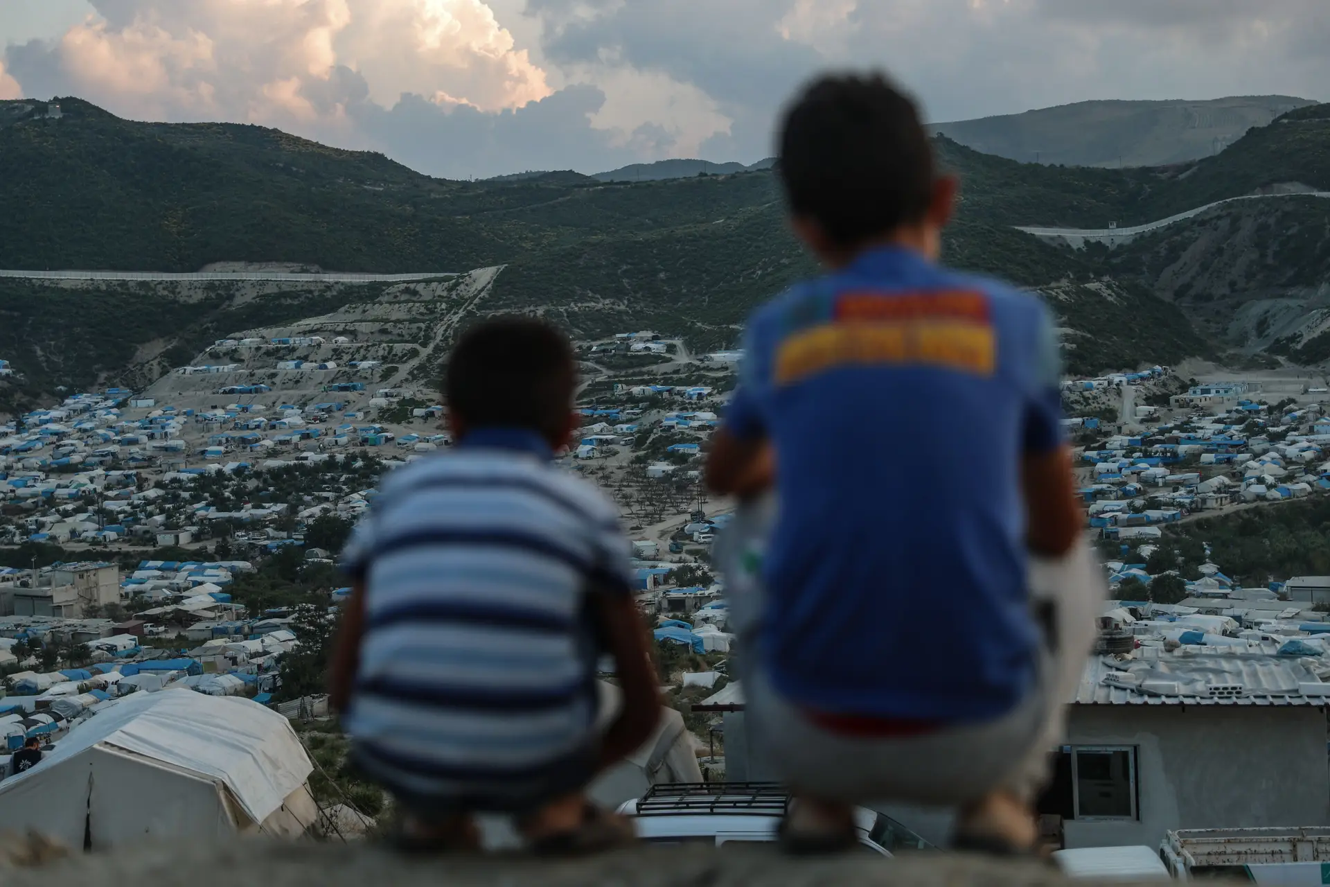 Número de deslocados à força no mundo subiu para 68,5 milhões