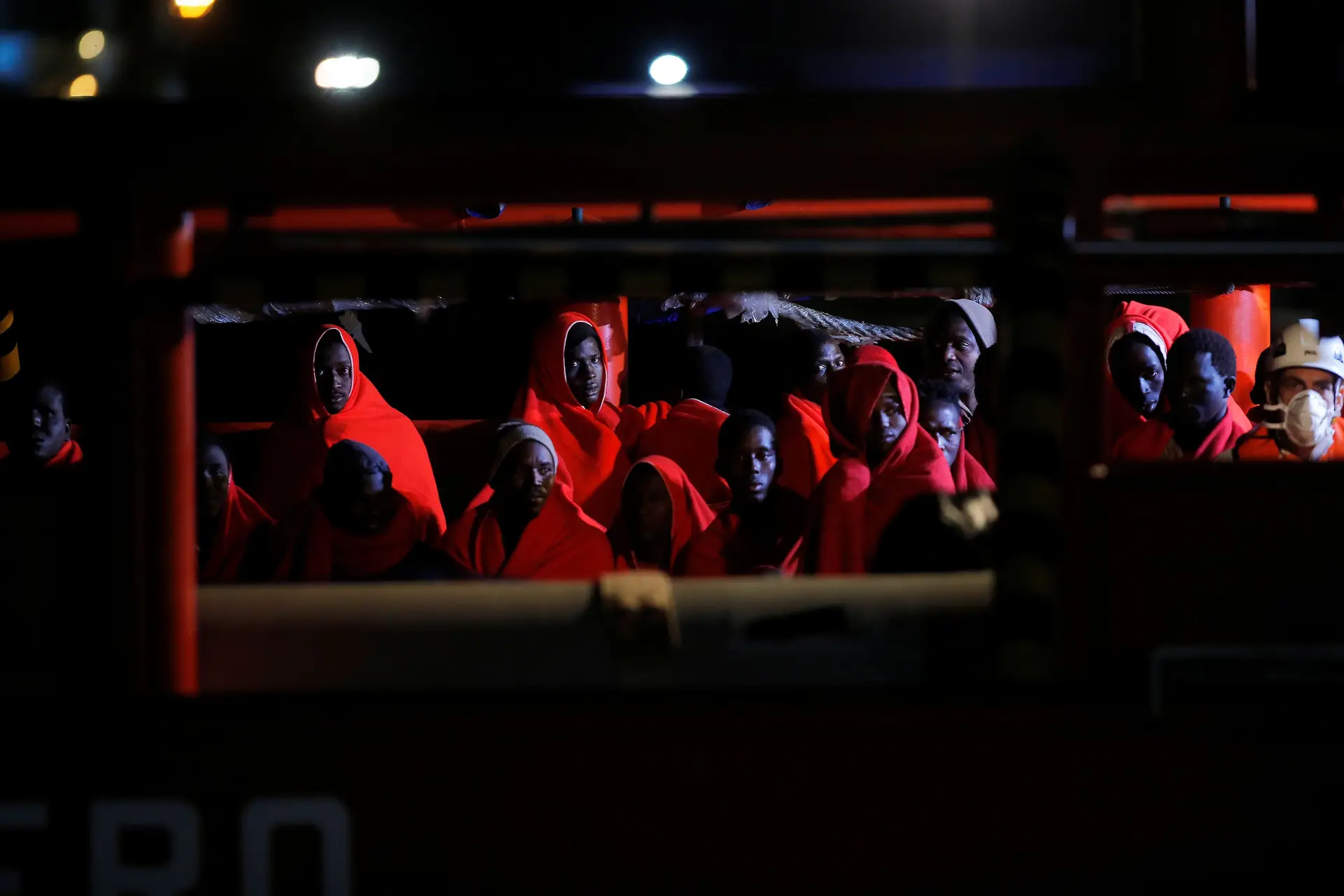 Novo balanço de naufrágio na Tunísia confirma a morte de pelo menos 35 migrantes