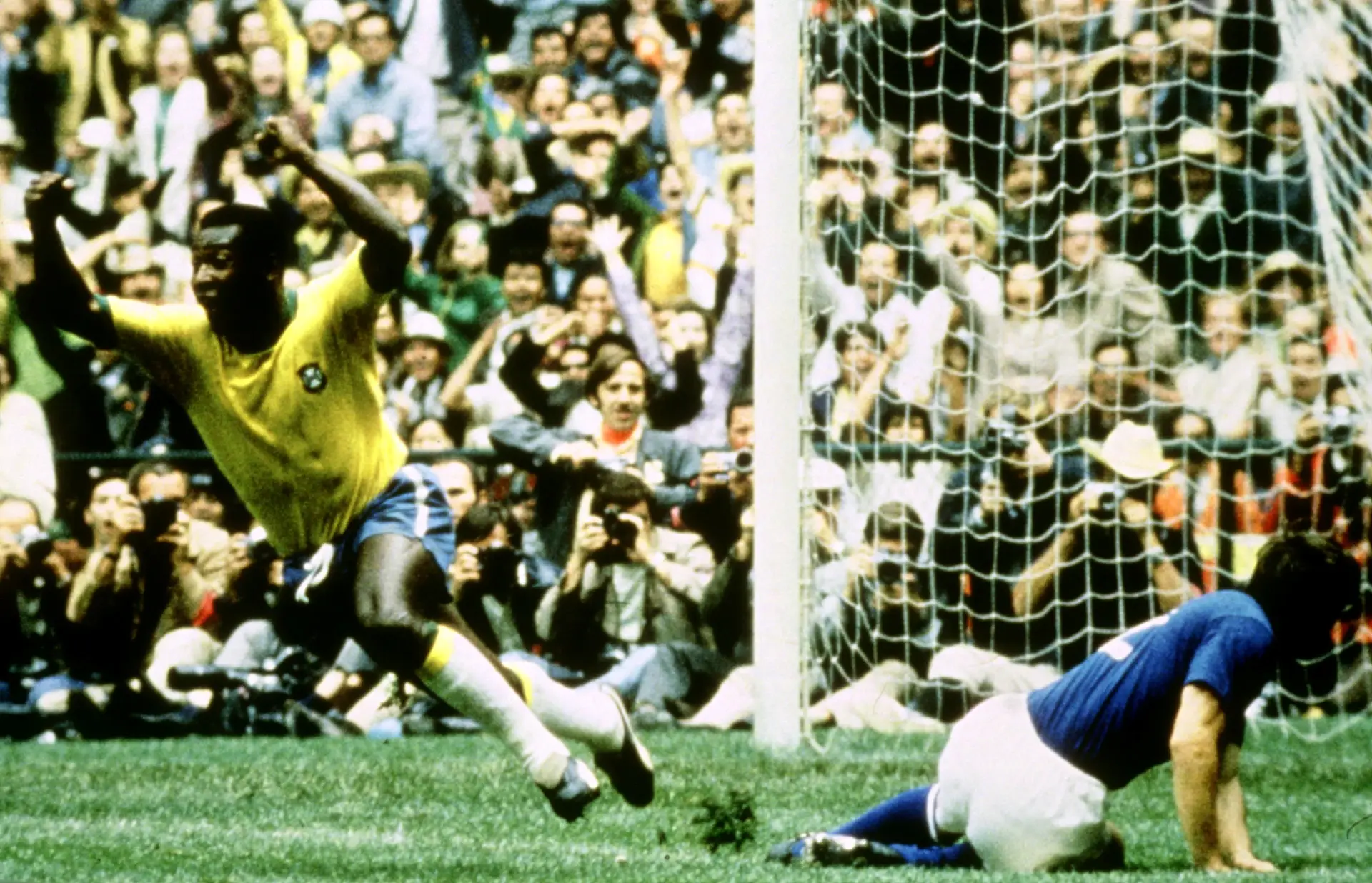 Quatro letras, um ícone: longa vida ao Rei Pelé