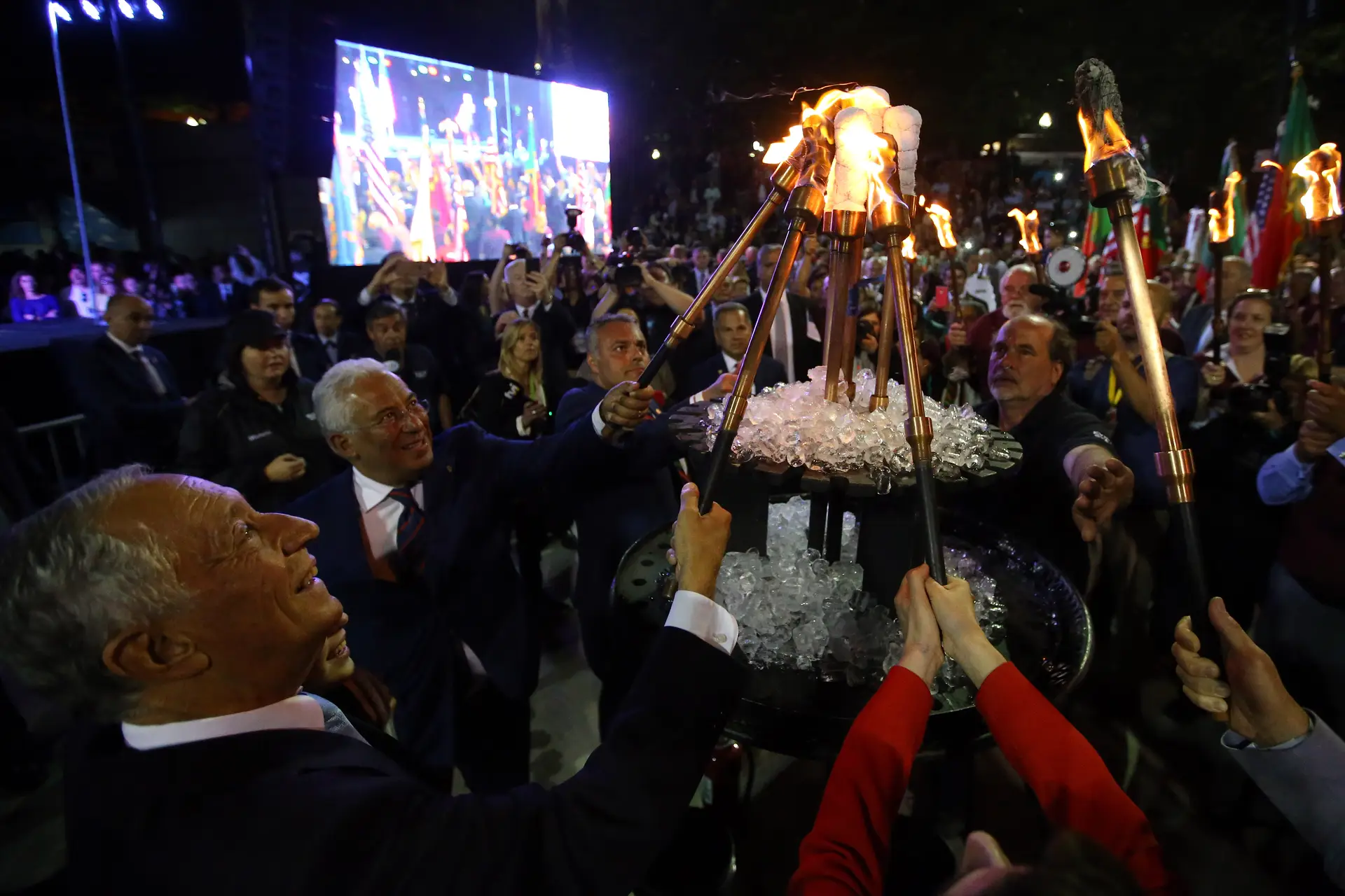 Marcelo e Costa no Festival WaterFire, a maior festa portuguesa na costa leste dos EUA 