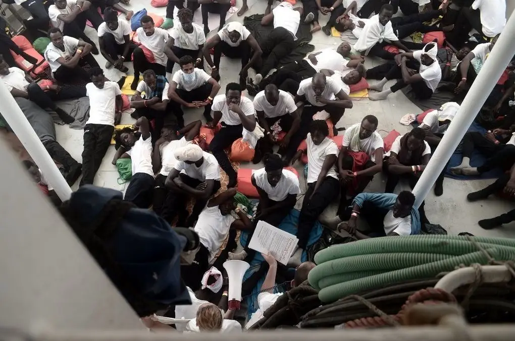 Madrid pode acolher até 100 migrantes do Aquarius