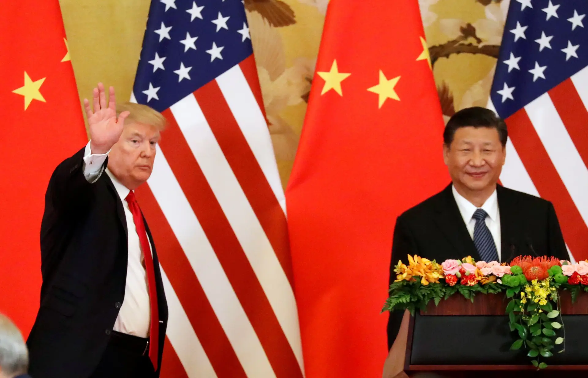 Trump vai impor 25% nas taxas aduaneiras sobre 50.000 milhões de dólares às importações chinesas