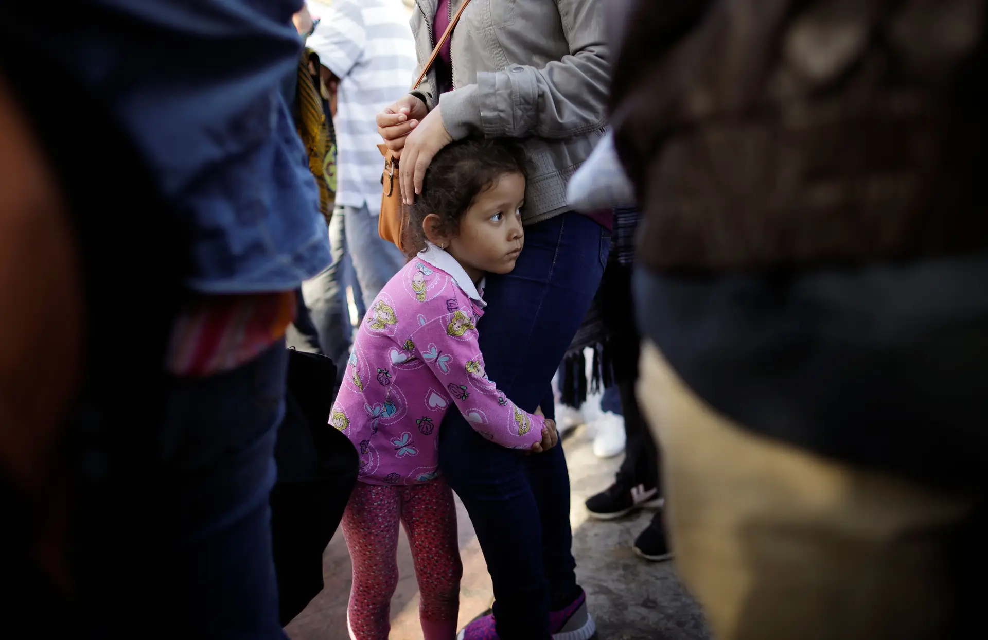 Separação de famílias de imigrantes nos EUA é um "abuso contra crianças consentido pelo Governo"