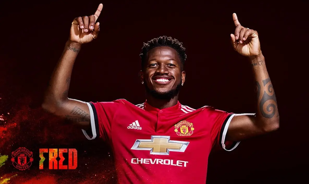 Manchester United oficializa contratação de internacional brasileiro Fred