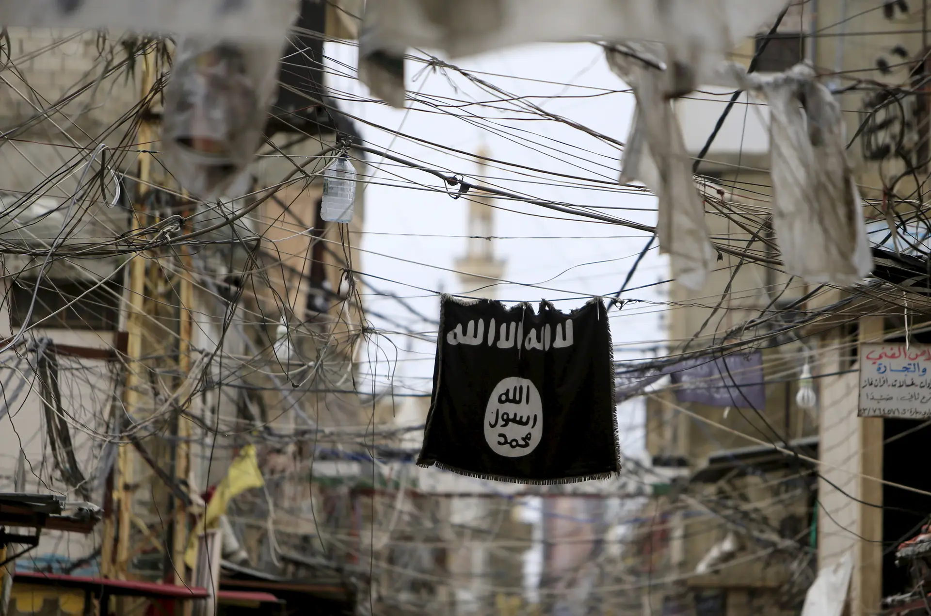 Líder do Daesh fez-se explodir depois de cercado por forças do Governo sírio