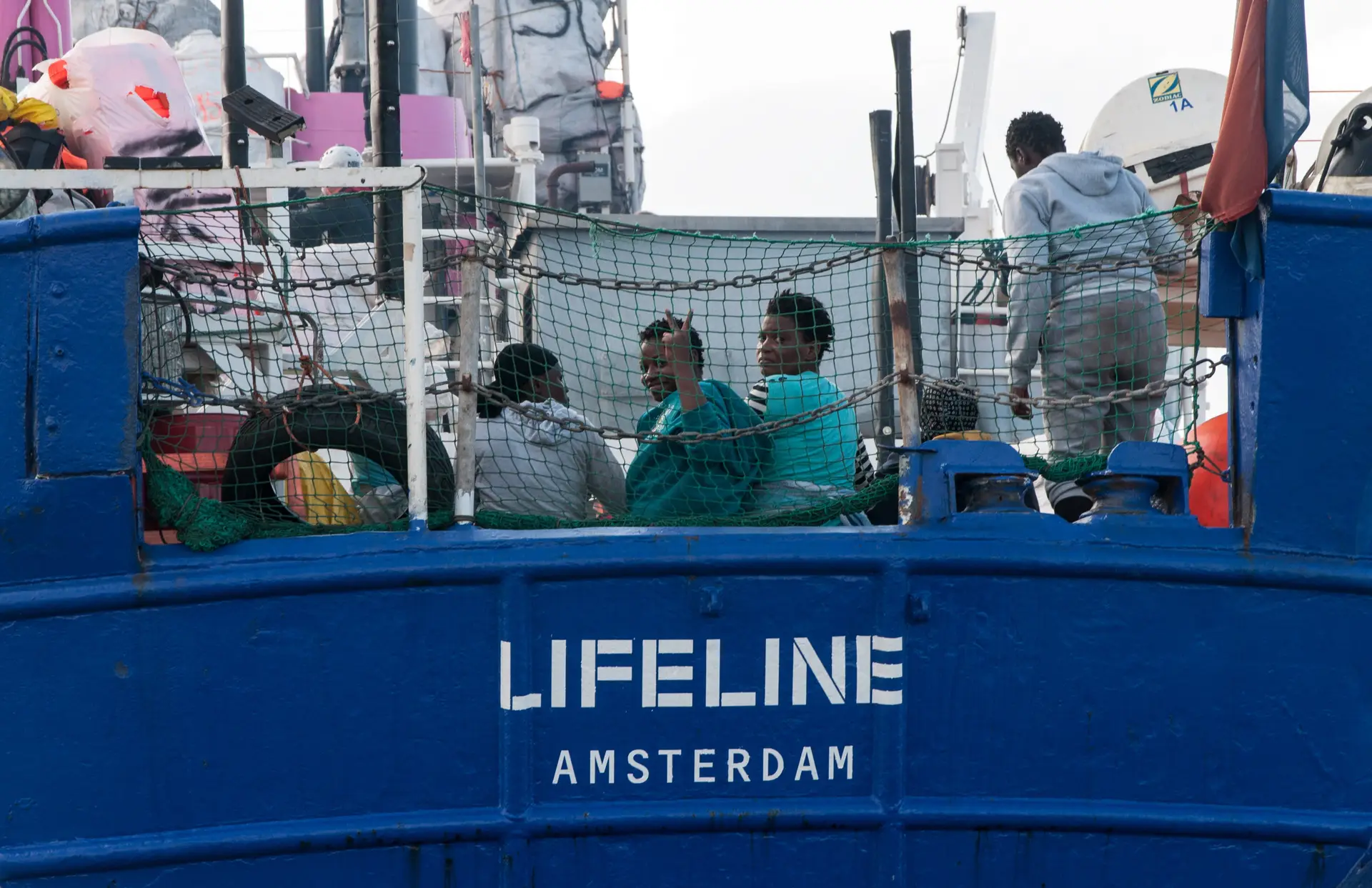Lifeline pode desembarcar em Malta, diz o governo francês