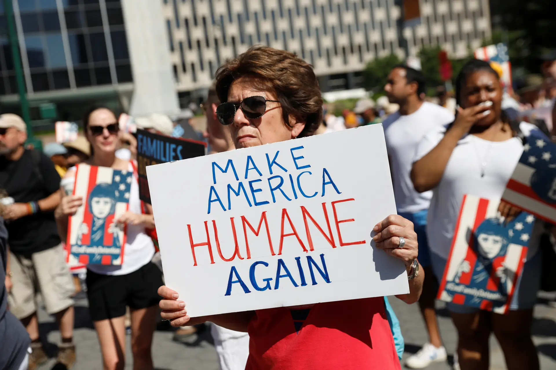 Trump insiste em deportar "imediatamente" imigrantes que entrem ilegalmente no país