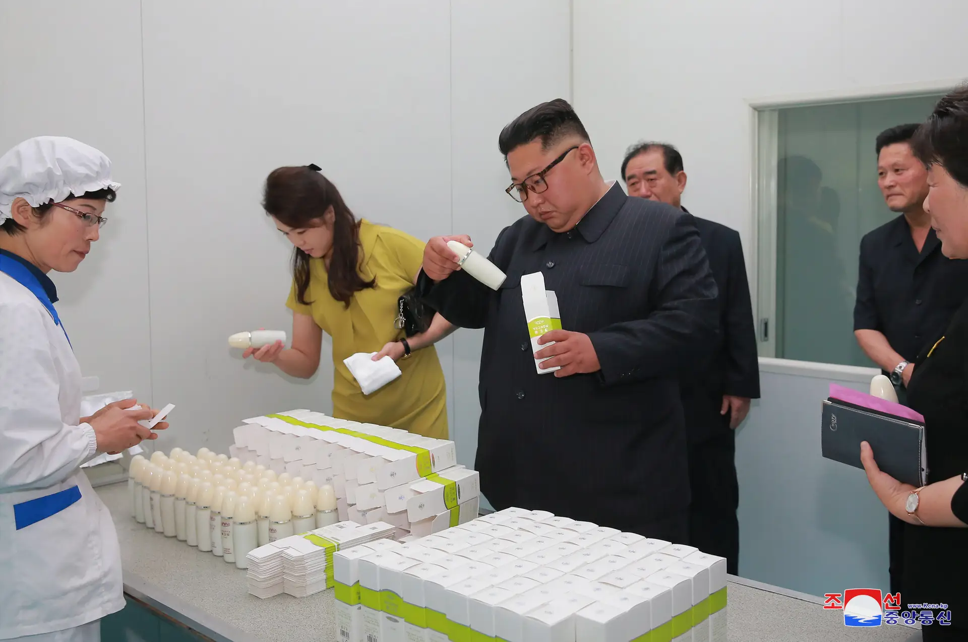 Líder norte-coreano reforça laços com a China em nova visita à fronteira
